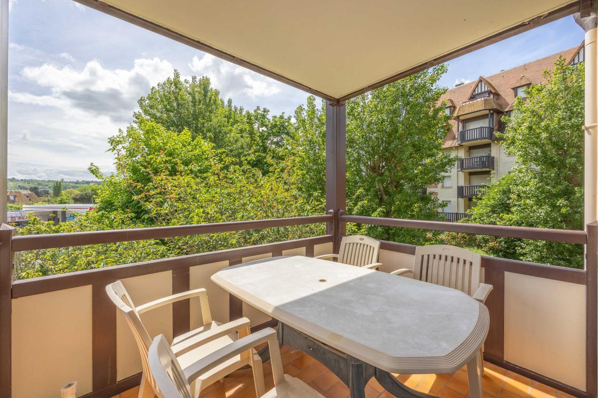 Apartment With Parking And Balcony Near The Beach Deauville Esterno foto